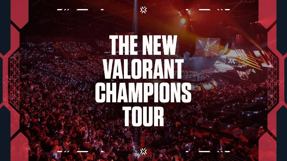 Le public d'une grande arène de Valorant Champions Tour, avec l'inscription « The new Valorant Champions Tour »